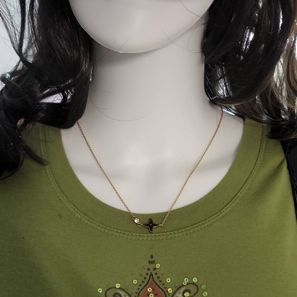 Louis Vuitton Star necklace ✨️ - Picture 9 of 9